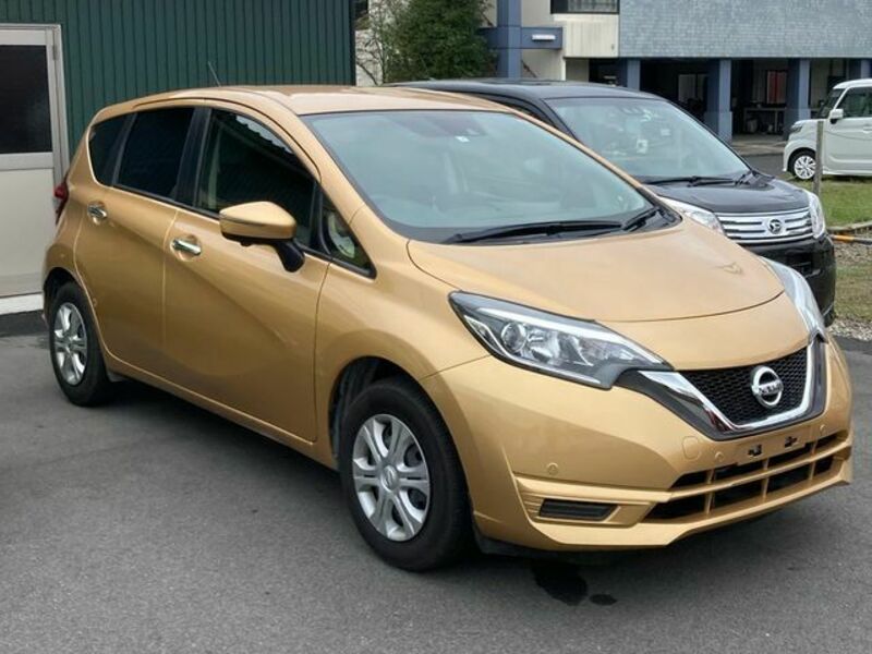 NISSAN　NOTE