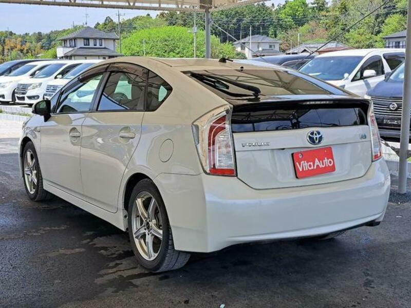 PRIUS-19