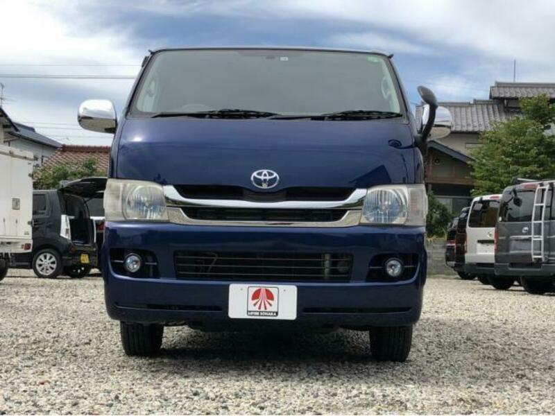 HIACE VAN-1