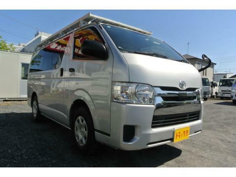 HIACE VAN-6