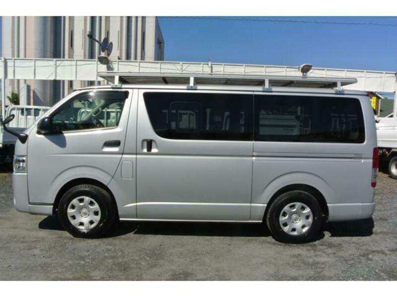 HIACE VAN-18