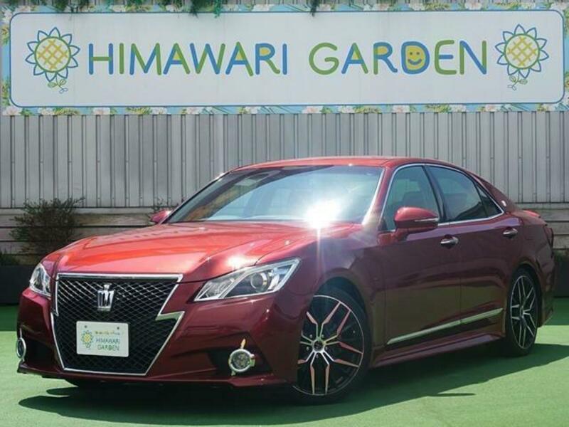 TOYOTA　CROWN