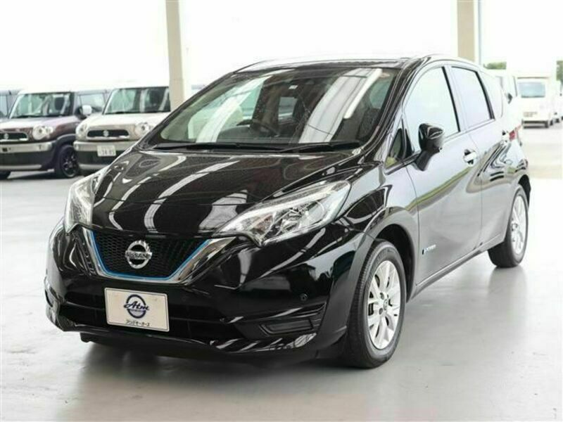 NISSAN　NOTE