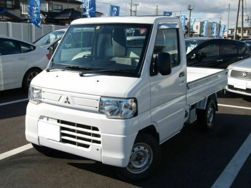 MITSUBISHI　MINICAB TRUCK