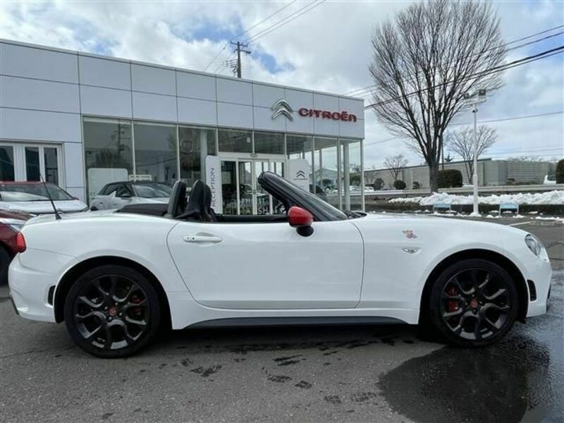 ABARTH 124 SPIDER