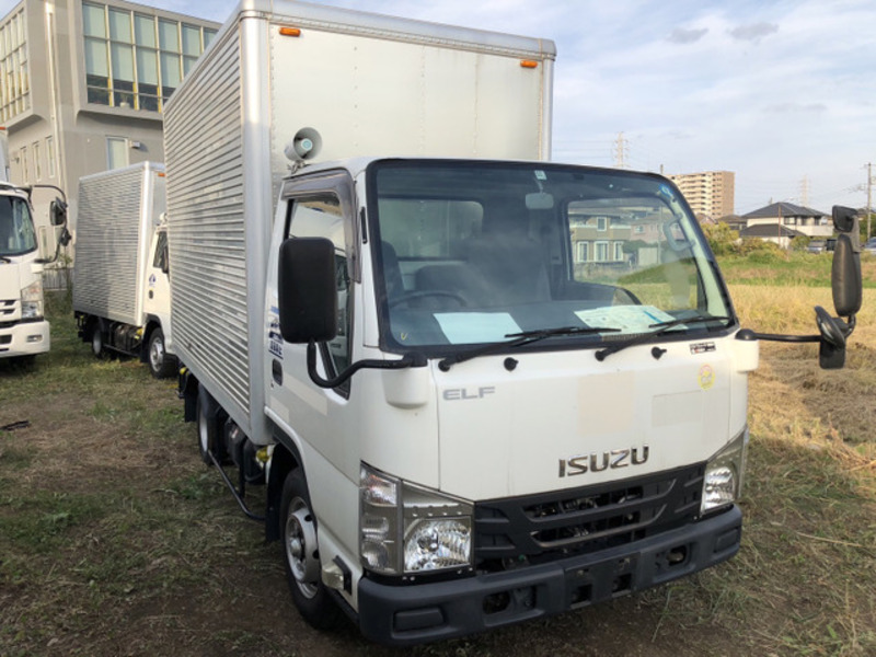 ISUZU　ELF