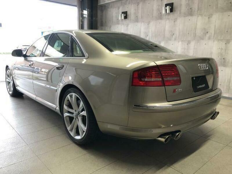 S8