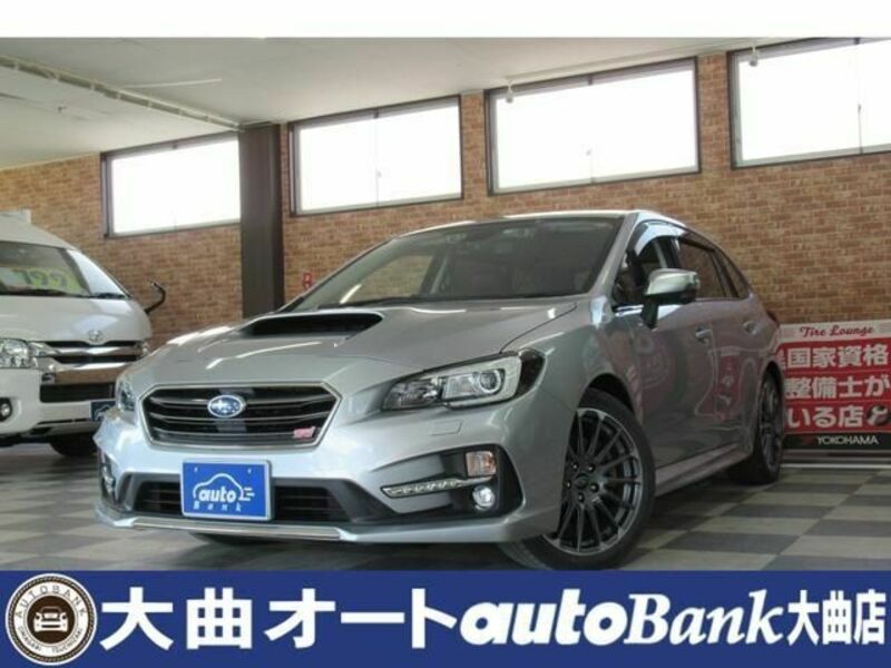 SUBARU　LEVORG