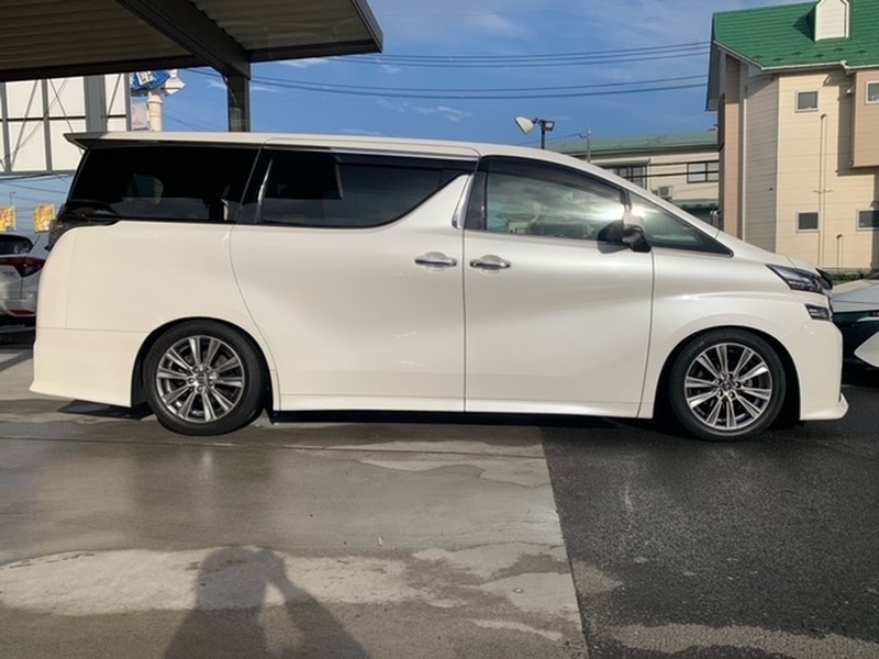 VELLFIRE-3