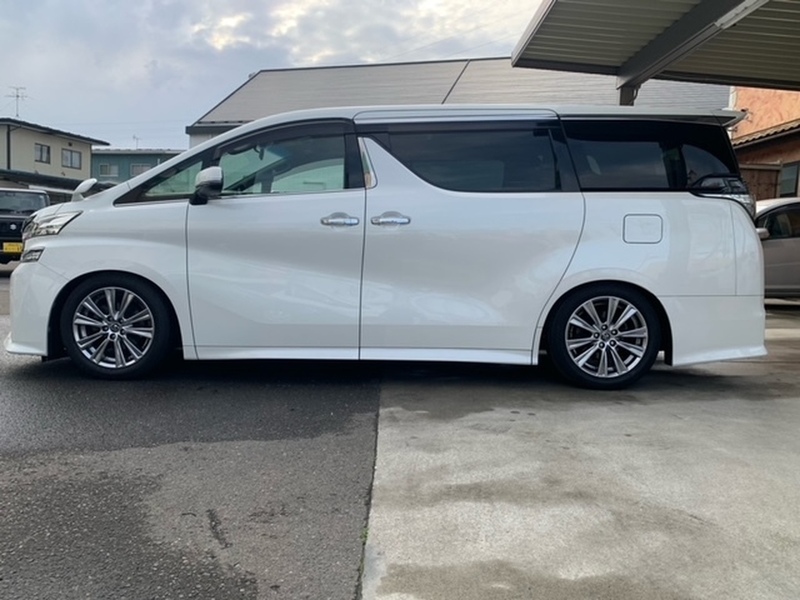 VELLFIRE-7