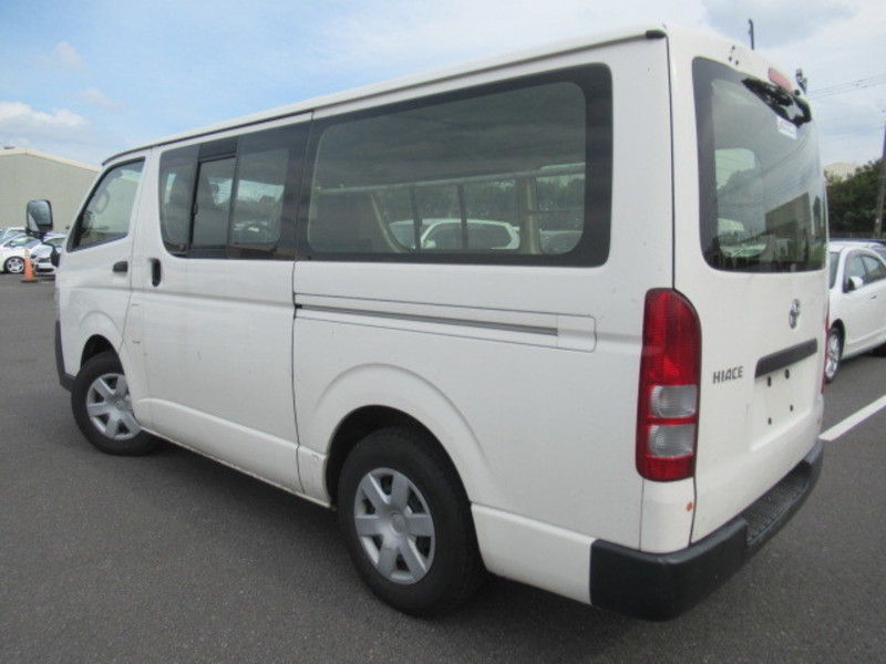HIACE VAN