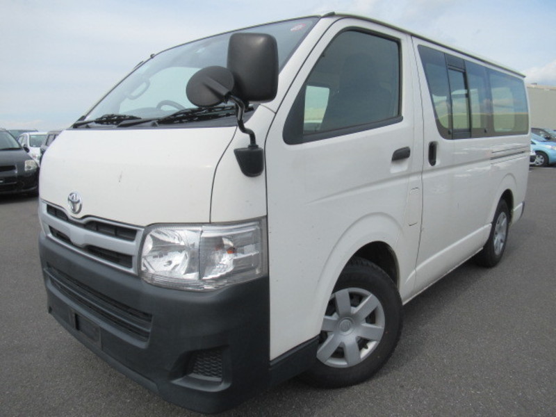 HIACE VAN