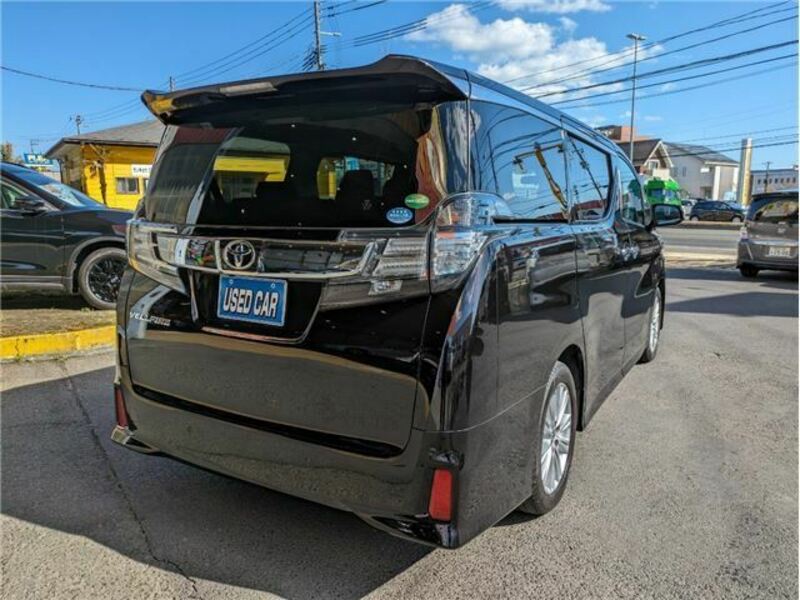 VELLFIRE-1