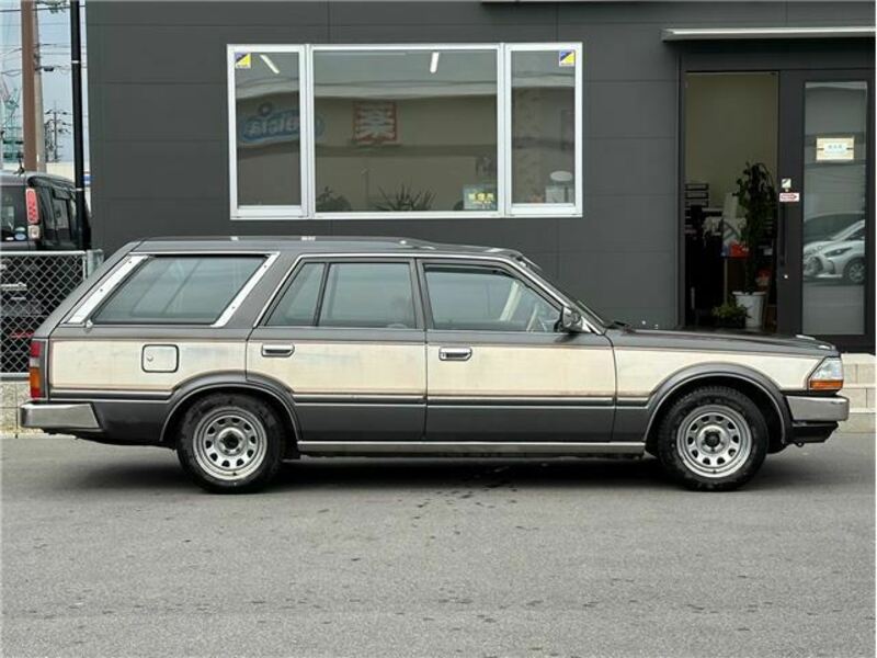 GLORIA WAGON-28