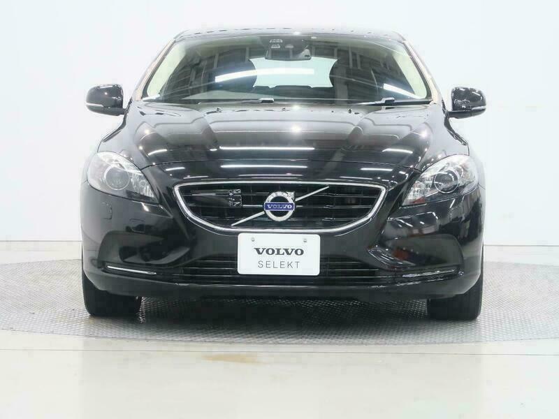 V40-28