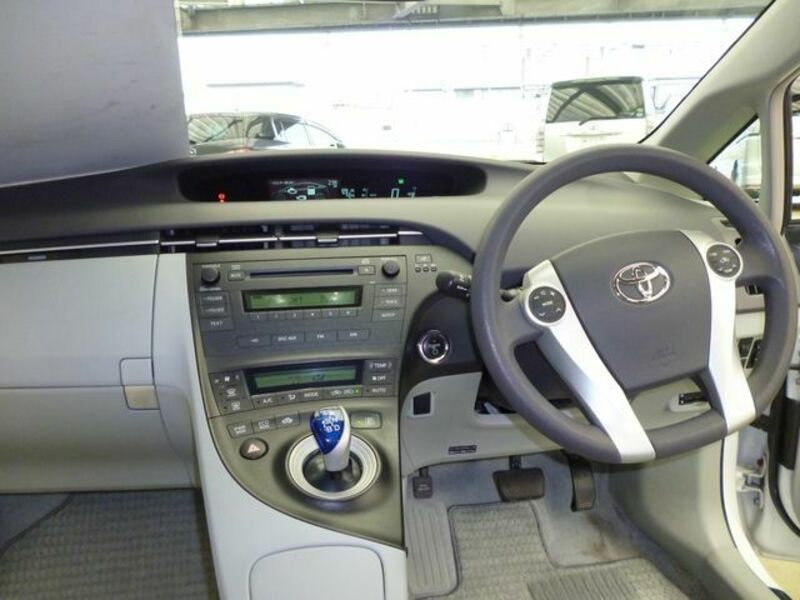 PRIUS-7