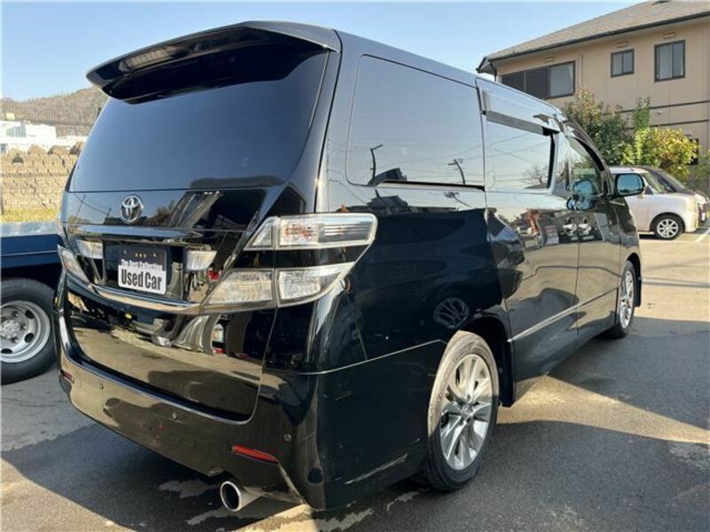 VELLFIRE-5