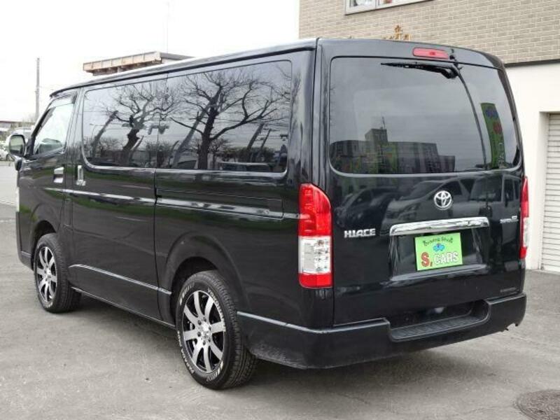 HIACE VAN-11