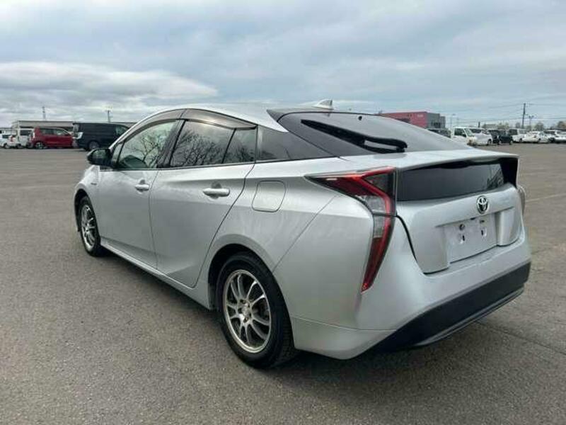 PRIUS-7