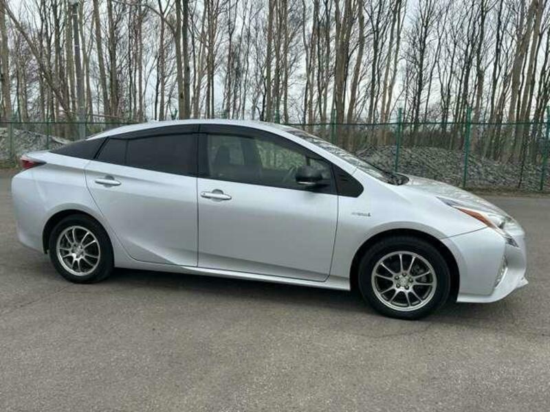 PRIUS-14