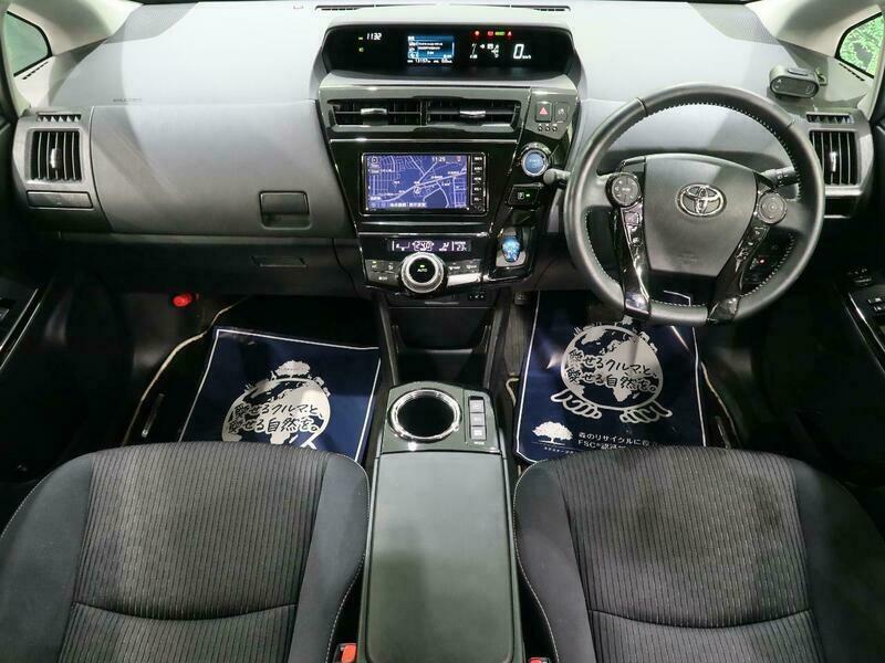 PRIUS ALPHA