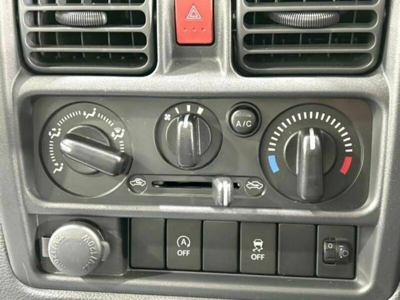 CLIPPER TRUCK
