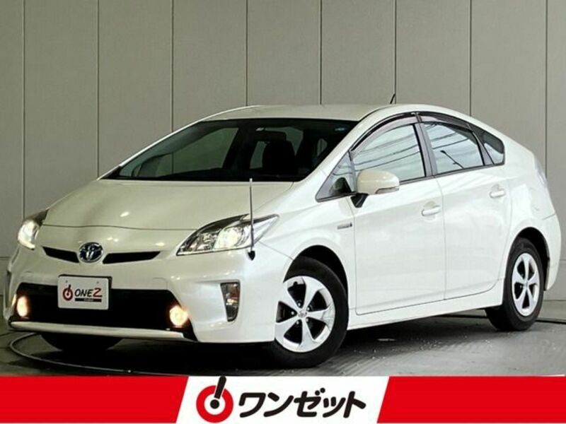 TOYOTA　PRIUS