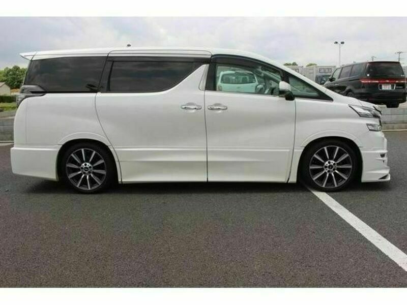 VELLFIRE-7