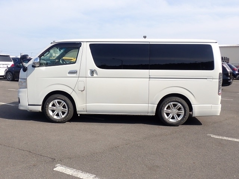 HIACE VAN-2