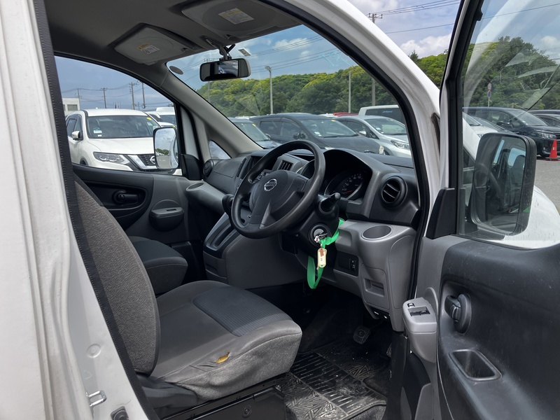 NV200 VANETTE-3