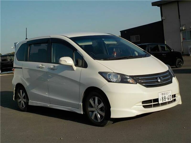 HONDA　FREED