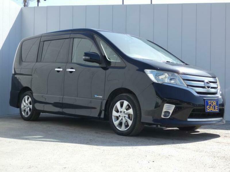 NISSAN　SERENA