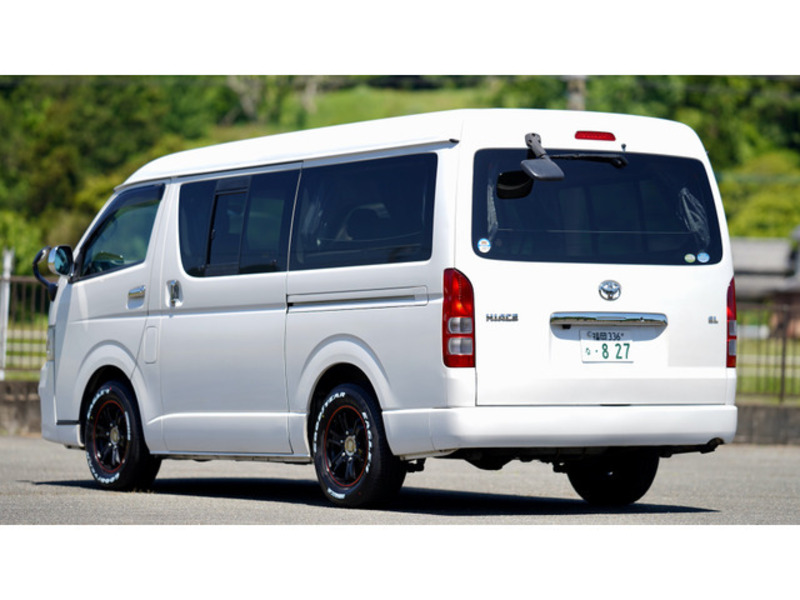 HIACE-9