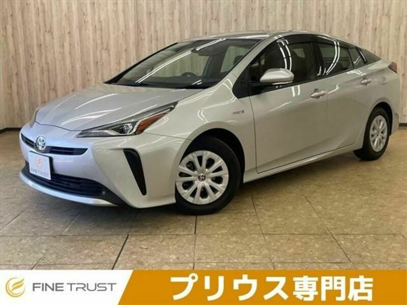 TOYOTA　PRIUS