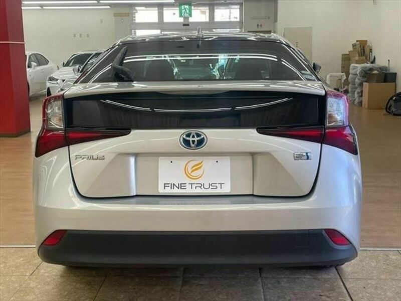 PRIUS-5