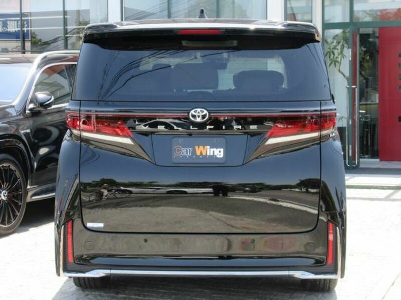 VELLFIRE-11