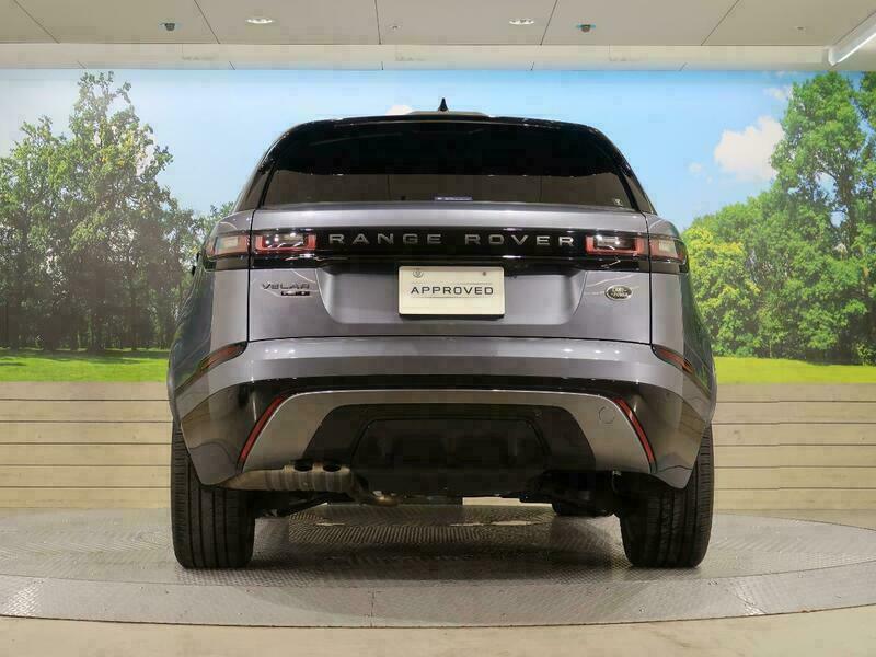 RANGE ROVER VELAR-33