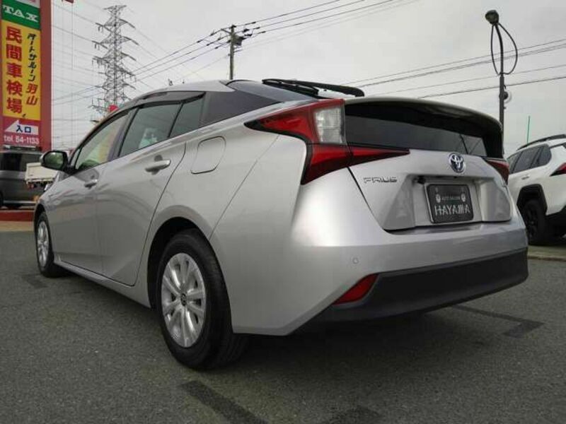 PRIUS-6