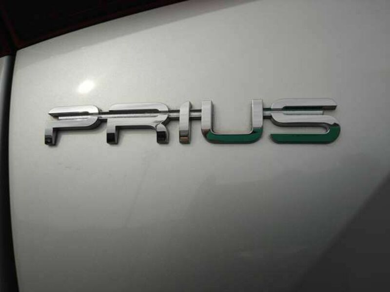 PRIUS-13