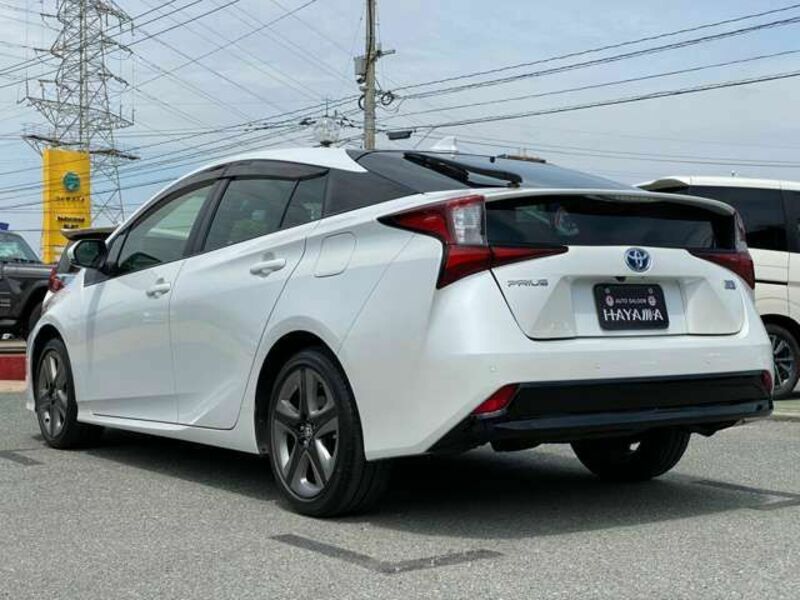 PRIUS-6