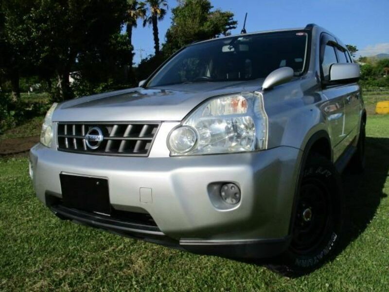 NISSAN　X-TRAIL