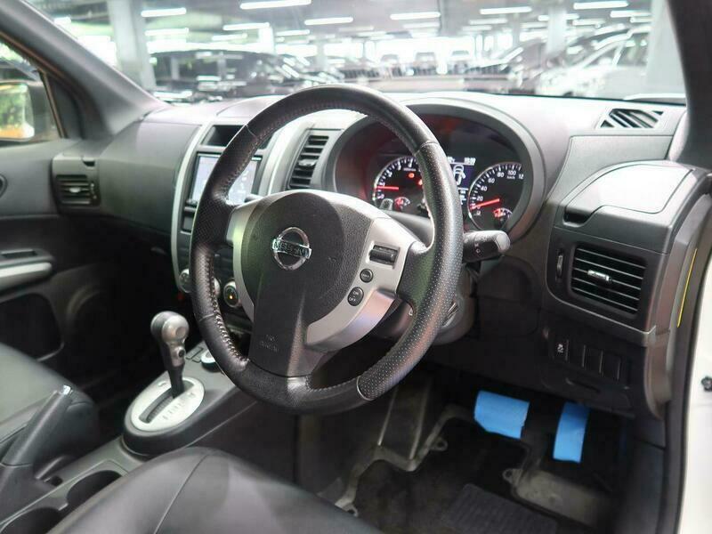 X-TRAIL