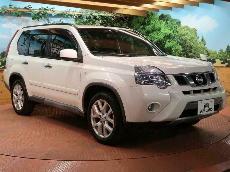 X-TRAIL