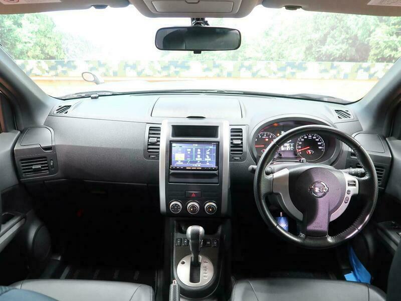 X-TRAIL