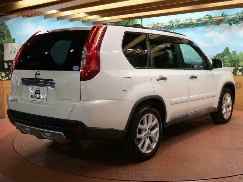 X-TRAIL