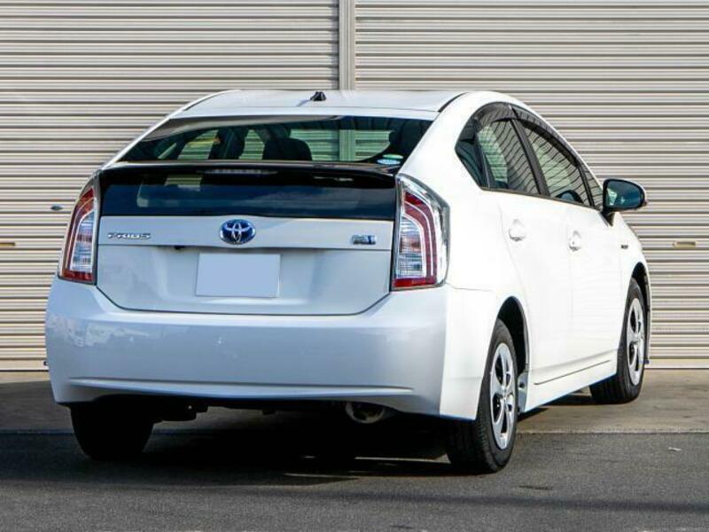 PRIUS-1