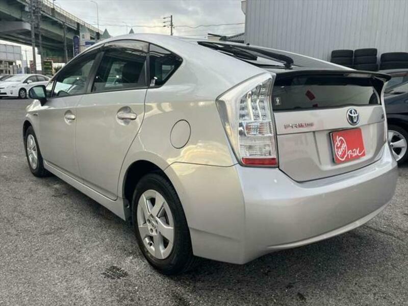 PRIUS-1