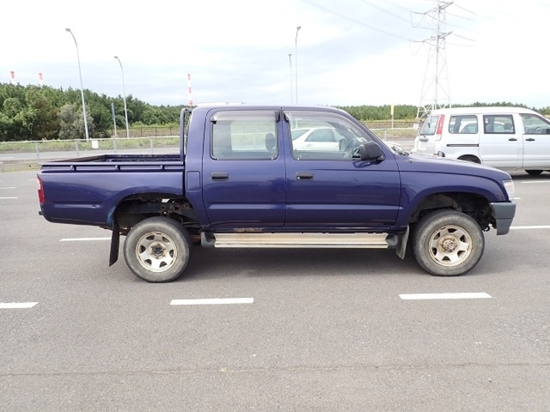 HILUX-3