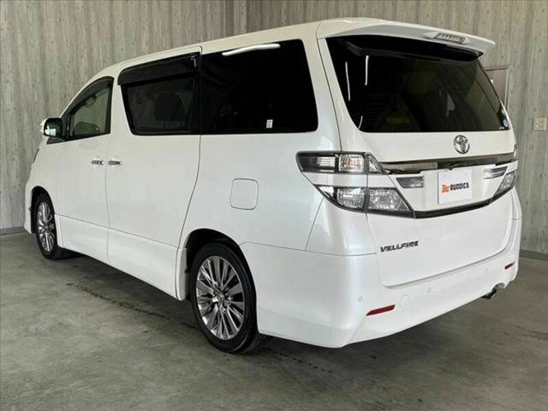 VELLFIRE-8