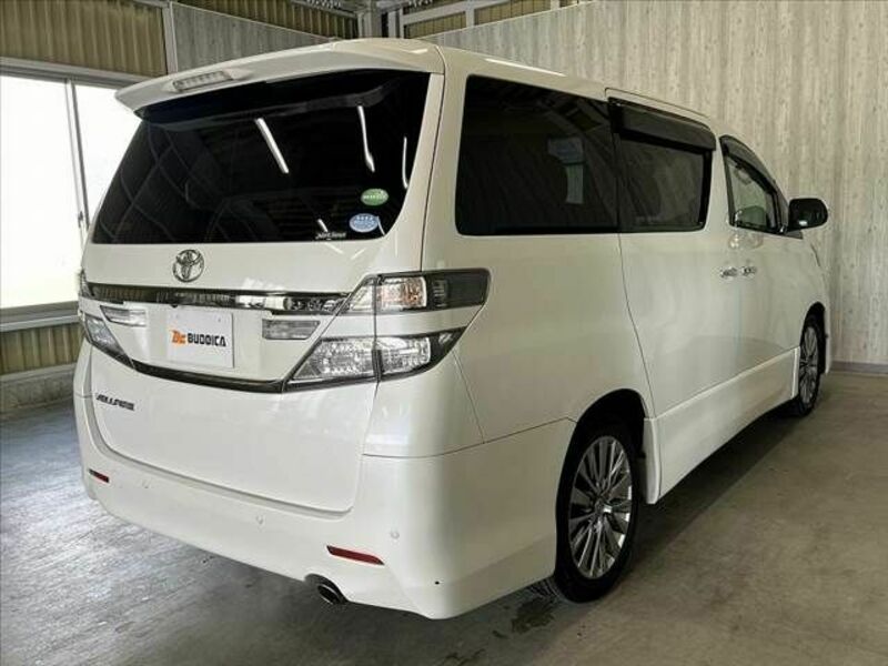 VELLFIRE-21